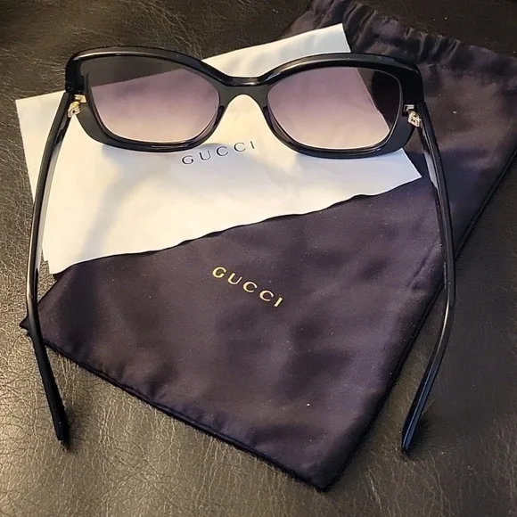 Gucci Black and Purple Gradient Sunglasses display picture 2